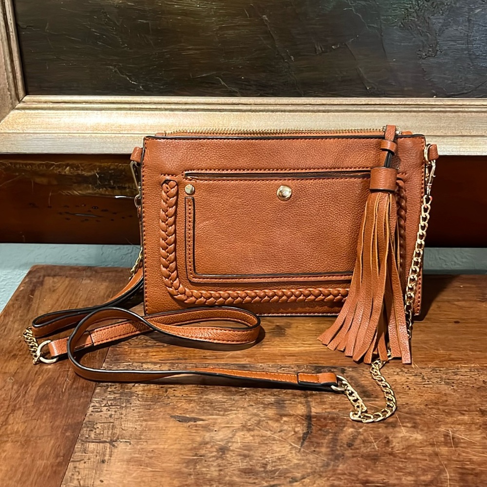 Melie Bianco Sawyer Crossbody Wristlet bag vegan leather flat clutch w/ tassel
